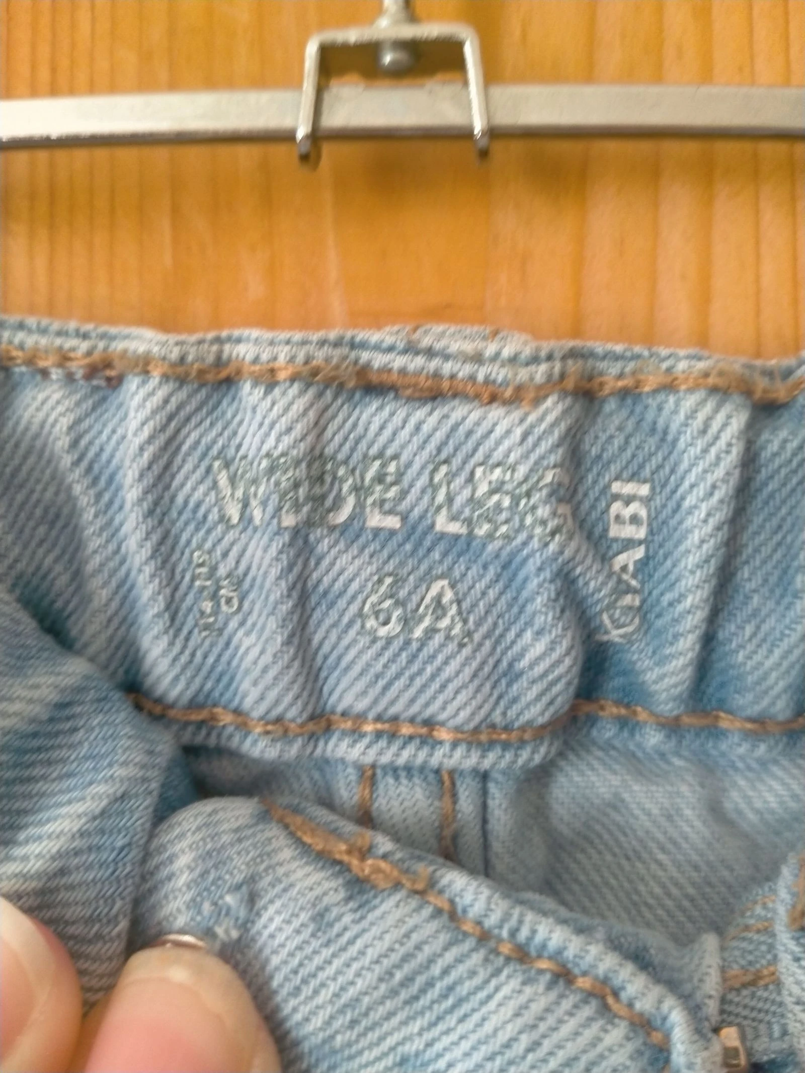 Trendy light blue denim wide-leg jeans for girls by Kiabi, 6 years old – photo 3